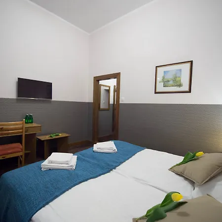 Lech 2* Πόζναν