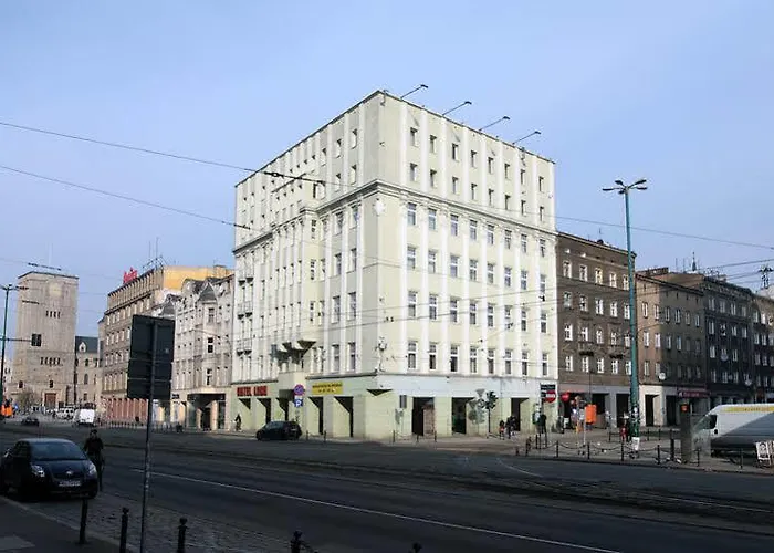 Lech 2* Познань